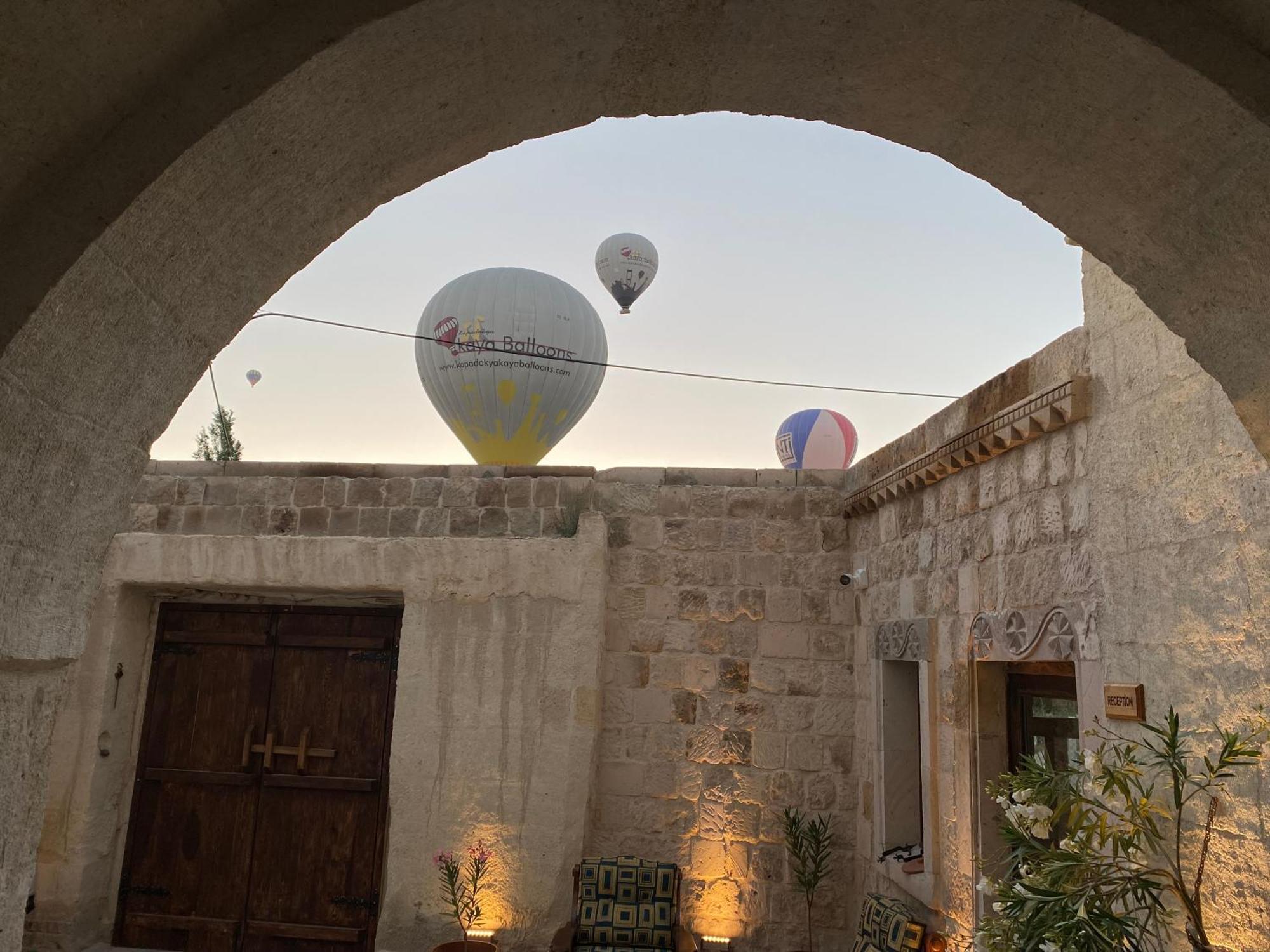 Goereme Escape Cave Suites ภายนอก รูปภาพ