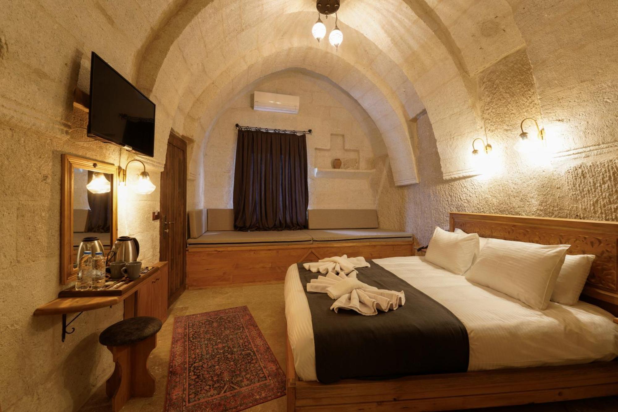 Goereme Escape Cave Suites ภายนอก รูปภาพ