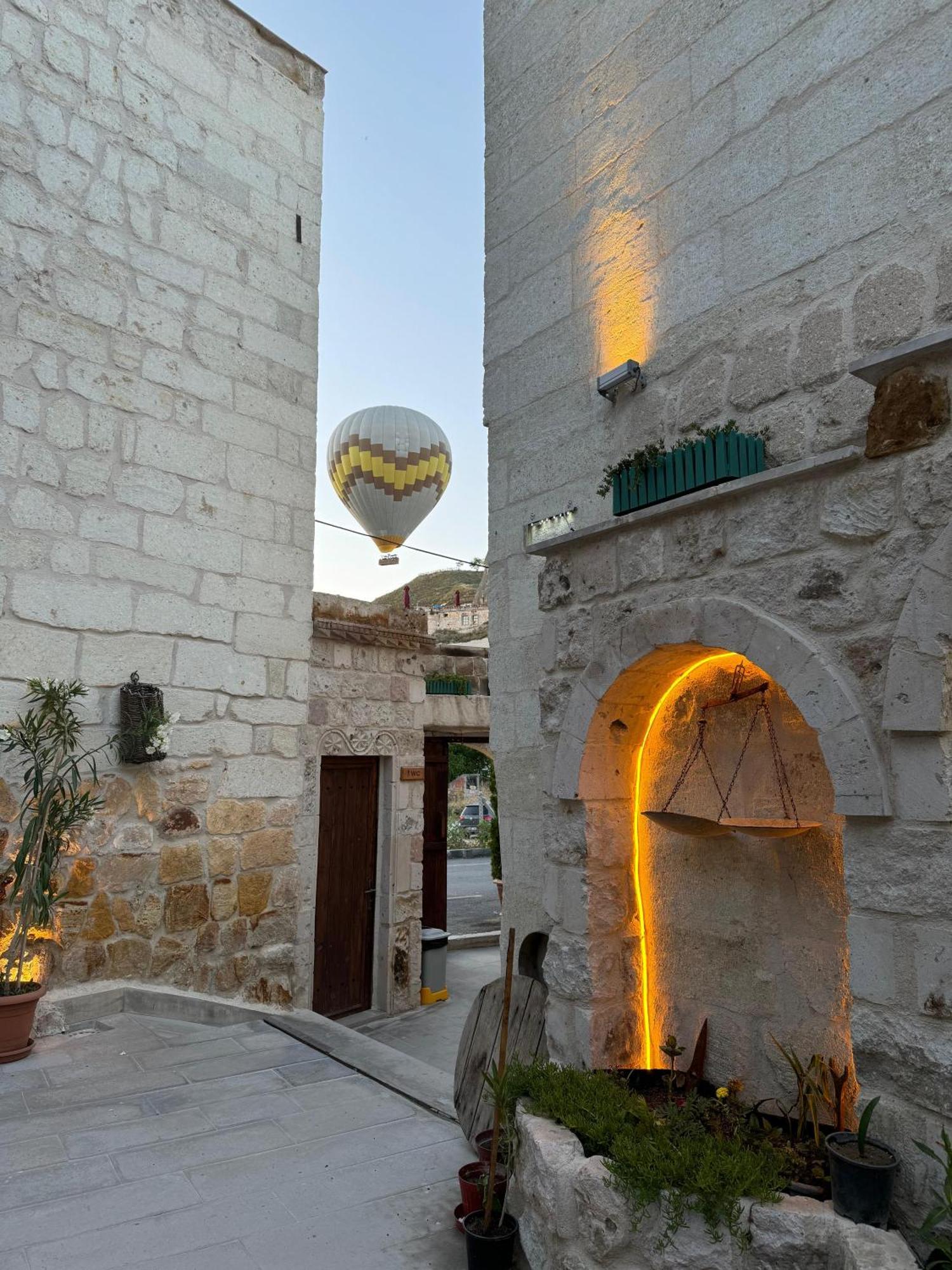 Goereme Escape Cave Suites ภายนอก รูปภาพ